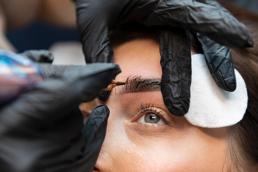 Micropigmentación de Cejas: Embellecimiento Natural y Duradero